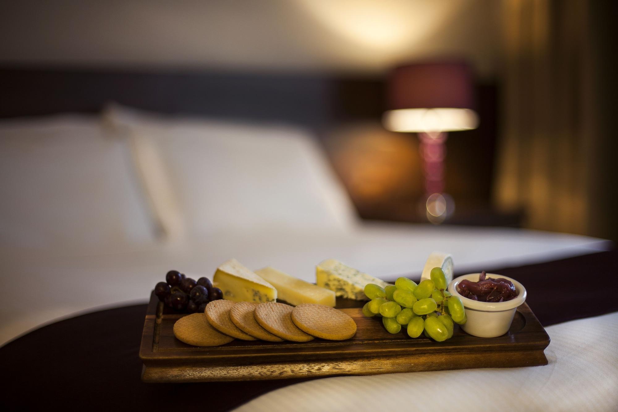 Woodford Dolmen Hotel Карлоу Экстерьер фото